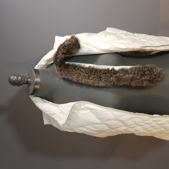 Eddie Bauer goose down womens vest size M winter white beautiful piece! - Picture 16 of 17